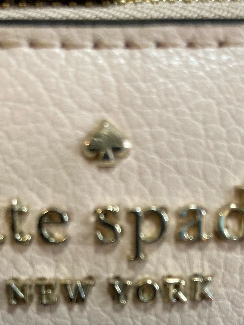 Kate Spade x Disney Minnie Mouse L-Zip Bifold Wallet- Pale Vellum EUC - Picture 6 of 16